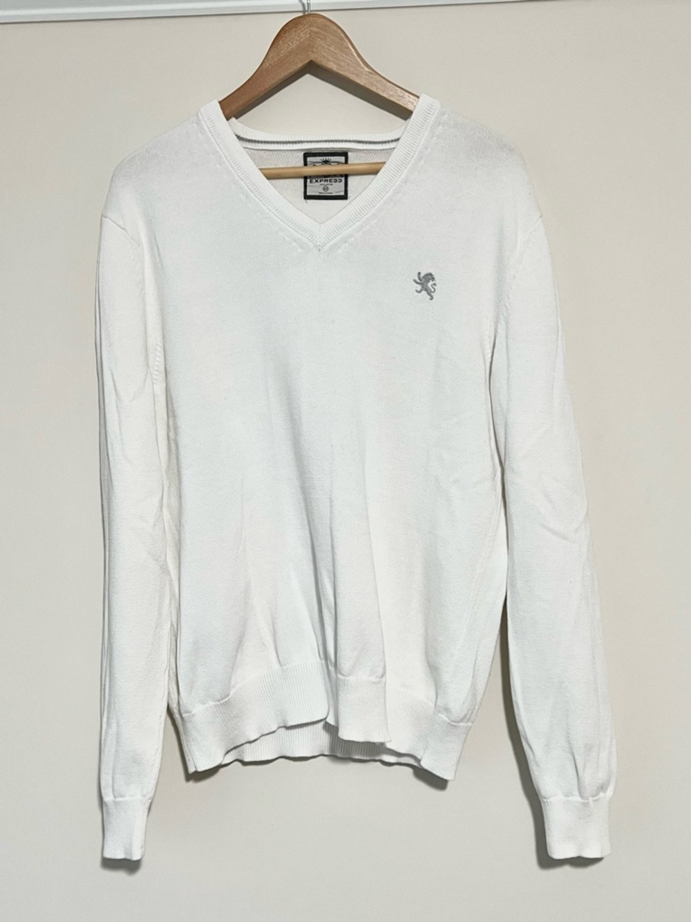 Express Men’s White V-Neck Sweater with Embroidered Silver Logo